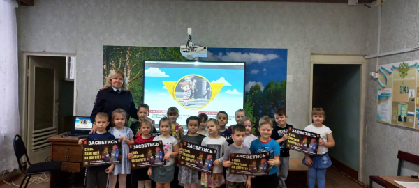 В удомельском детском саду «Теремок» прошло познавательное занятие  «Безопасная дорога в зимний период»