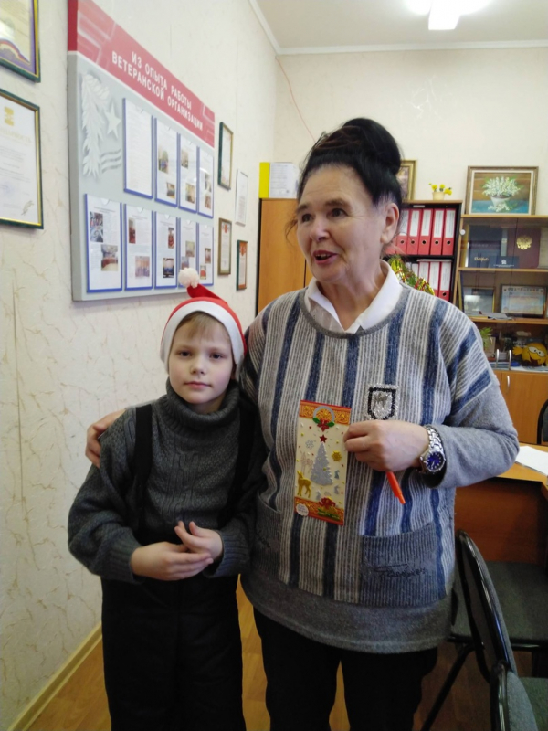 Домом детского творчества была организована и проведена традиционная благотворительная акция «ПОДАРИ РОЖДЕСТВО»