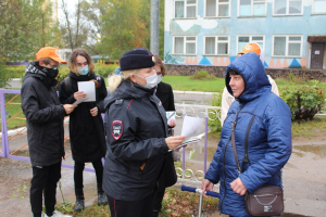 В Удомле прошла акция «Безопасная поездка в автомобиле».