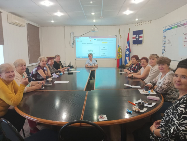 В Удомле граждане «серебряного» возраста посетили стратегическую сессию