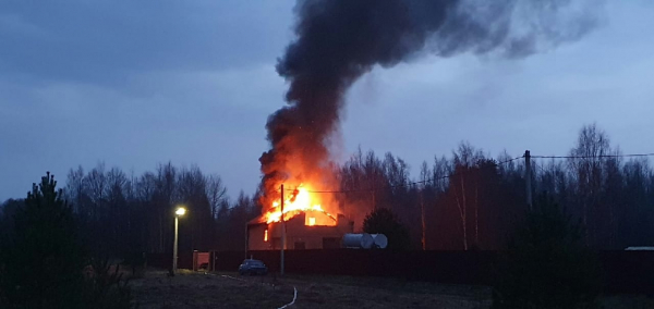 Сгорел жилой дом в д. Хвалово