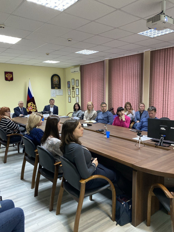 Показатель доли электронных ДДУ и вопросы взаимодействия с девелоперами обсудили в тверском Росреестре