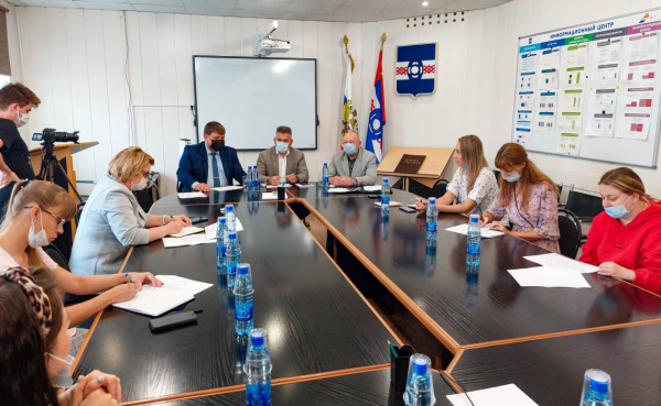 1 июля 2021 года в Администрации УГО состоялась пресс-конференция на тему «Вакцинация от коронавирусной инфекции (COVID-19) на территории Удомельского городского округа»