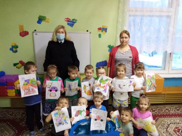 В Удомельском детском саду «Буратино» прошло познавательное  занятие «Безопасная дорога зимой».