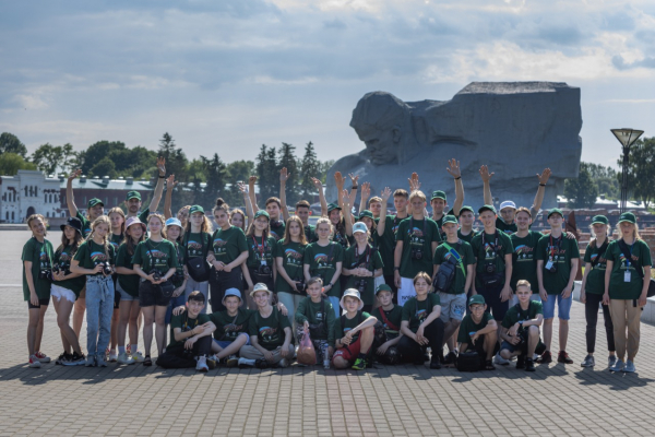 Экологический детский форум для победителей V Международного конкурса фотографий «В объятиях природы» стартовал в Беларуси
