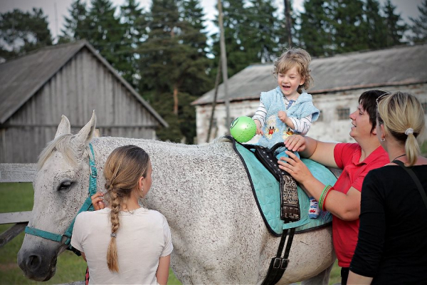 Центр адаптивной верховой езды и иппотерапии Натальи Бреус вошел в десятку лучших социальных проектов Верхневолжья по рейтингу Общественной палаты РФ