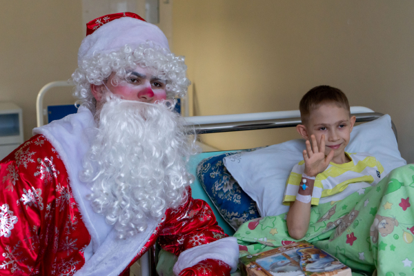 Волонтеры Концерна «Росэнергоатома и Фонда «АТР АЭС» устроили праздник для пациентов Российской детской клинической больницы