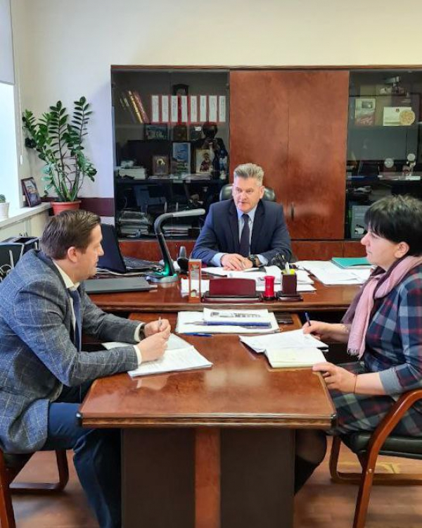 6 апреля 2022 года ЦМСЧ №141 посетил Ратманов Михаил Александрович – начальник Управления организации медицинской помощи, промышленной медицины и противодействия чрезвычайным ситуациям ФМБА России