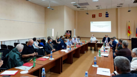 30 июня в актовом зале Администрации Удомельского городского округа состоялось очередное семьдесят восьмое заседание Удомельской городской Думы. На заседании присутствовали 18 депутатов из 26