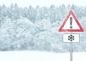 ОГИБДД МО МВД России &laquo;Удомельский&raquo; обращает внимание участников дорожного движения на неблагоприятные погодные условия.