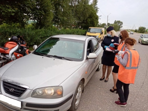 В Удомле сотрудники Госавтоинспекции совместно с представителями  &laquo;Мотообъединением Удомля&raquo; провели акцию &laquo;Внимание мотоциклист!&raquo;.