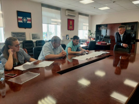 30 августа в Администрации УГО прошло рабочее совещание с участием проектировщика, на котором обсуждались вопросы по корректировке проектно-сметной документации по объекту &laquo;Благоустройство сквера-бульвара по пр. Энергетиков&raquo; на 2023 год