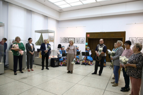 Выставка живописи в Твери от удомельских мастеров в манере Григория Сороки