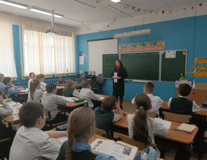 Профилактические беседы прошли в МБОУ УСОШ №1 им. А. С. Попова города Удомля.