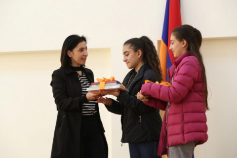 День дарения книг в Армении