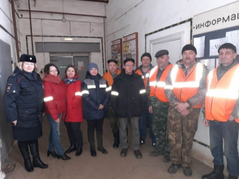 Роль сигнальной одежды в безопасности пешеходов.