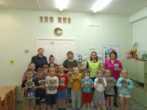 В Удомле состоялась творческая мастерская &laquo;Папам,  мамам на заметку - пристегни ребенка крепко!