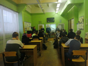 Сотрудники Удомельской Госавтоинспекции, совместно с Удомельской автошколой ДОСААФ присоединились к всероссийской акции &laquo;Студенческий десант&raquo;.