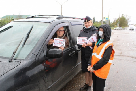 Месячник безопасности. Профилактические акции &laquo;Пристегнись!&raquo;, &laquo;Пешеход&raquo; в УГ № 3
