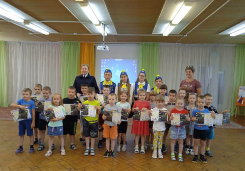 Отряд ЮИД &laquo;Вираж&raquo; выступил в дошкольном учреждении