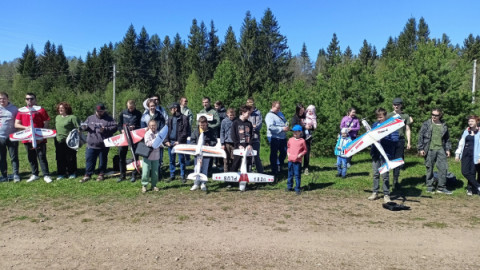 Межмуниципальные соревнования по авиамодельному спорту, посвященные Дню Победы