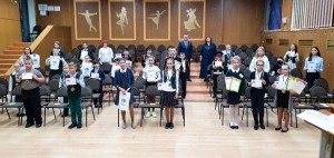 В Удомельских школах прошли мероприятия по награждению победителей конкурса &laquo;Умники и умницы Удомли - 2020&raquo;, отличников и талантливых детей по итогам прошедшего учебного года